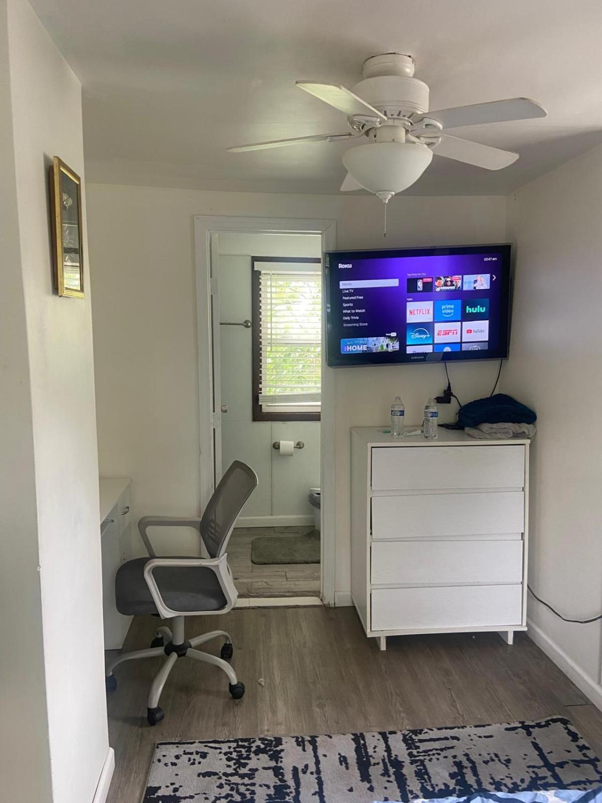 Cozy With Private Bathroom * Nova York
